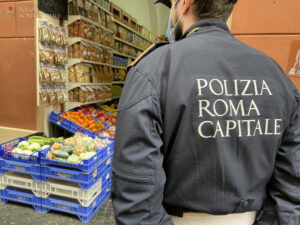 Controlli-green-pass-polizia-locale-roma