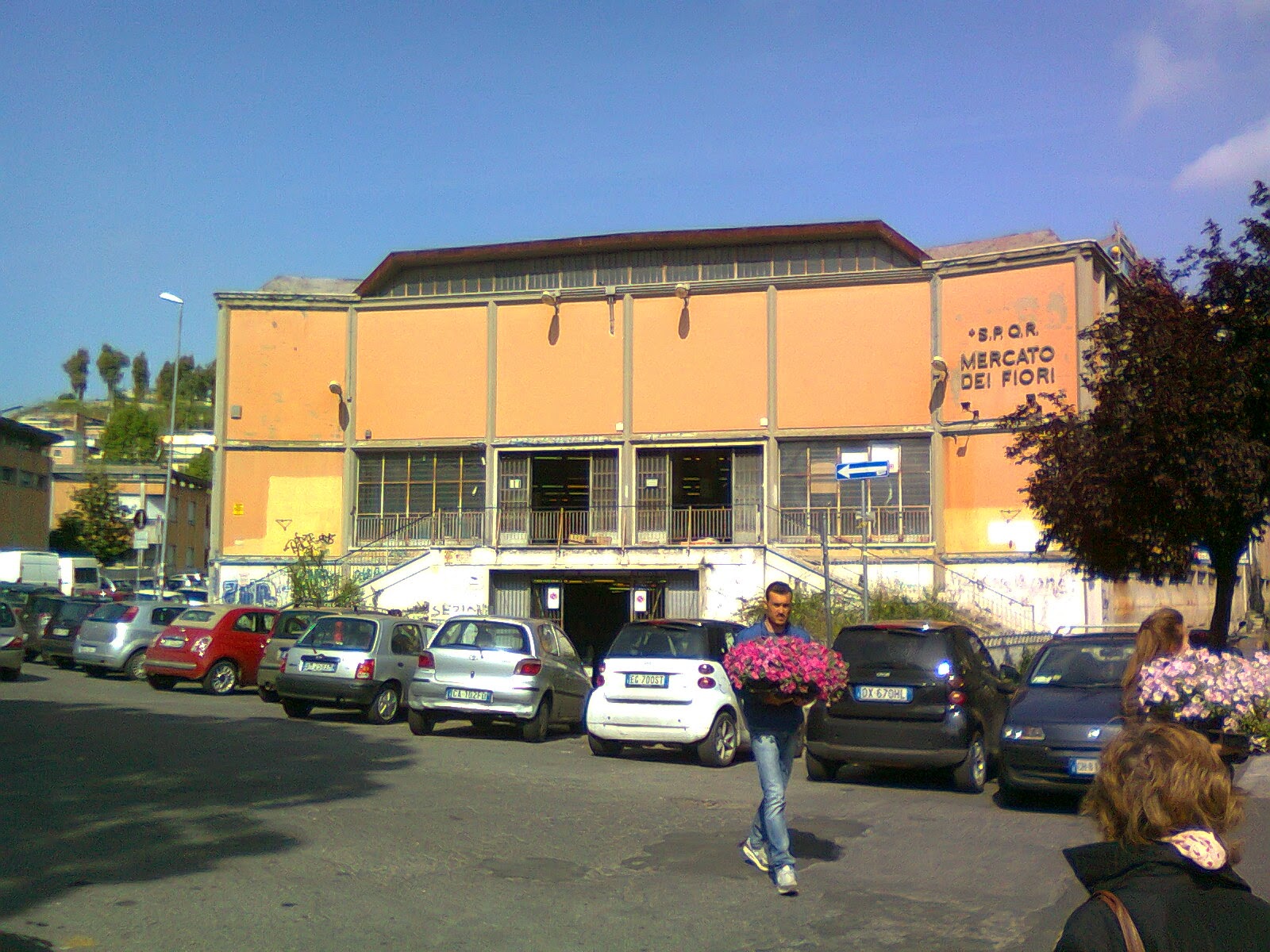 Il mercato dei fiori di via Trionfale trasloca sulla Togliatti, nell’ex Centro Carni