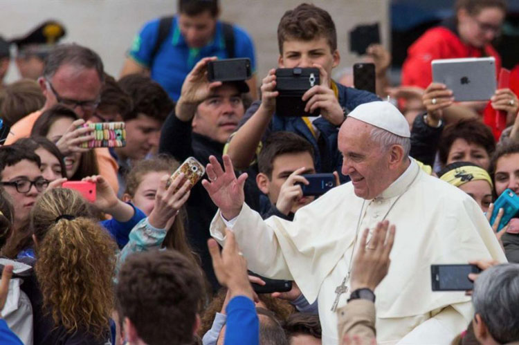 papa-adolescenti-roma-vaticano