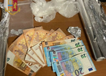 Polizia: 12 arresti per droga in 12 zone diverse di Roma