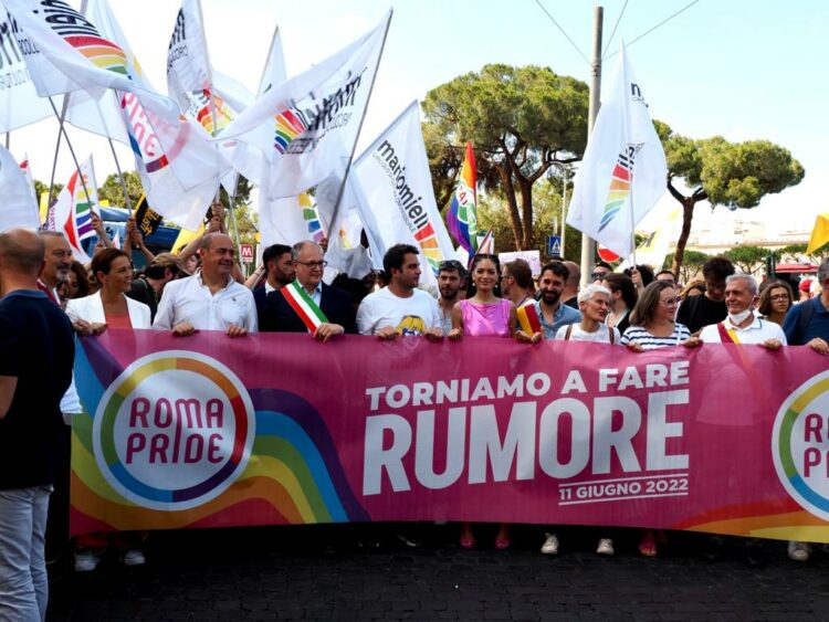 gay pride giugno 2022 roma