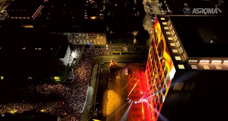 Roma, 10mila in festa all’Eur per salutare Dybala (Il Video)