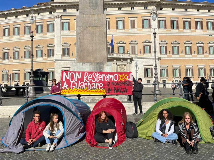 Emergenza studenti Fuorisede: “A Roma in media 430€ per una camera singola”