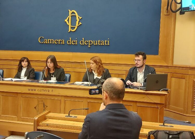 Università, caro studi: In Italia gli studenti spendono fino a 20.000 euro all'anno