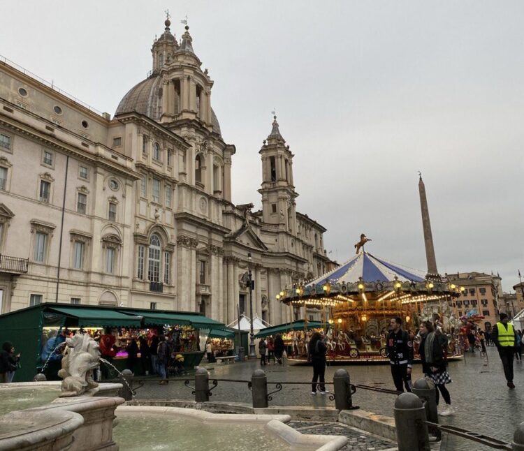 Federalberghi Roma, turismo: previsti + 30% di arrivi a Natale