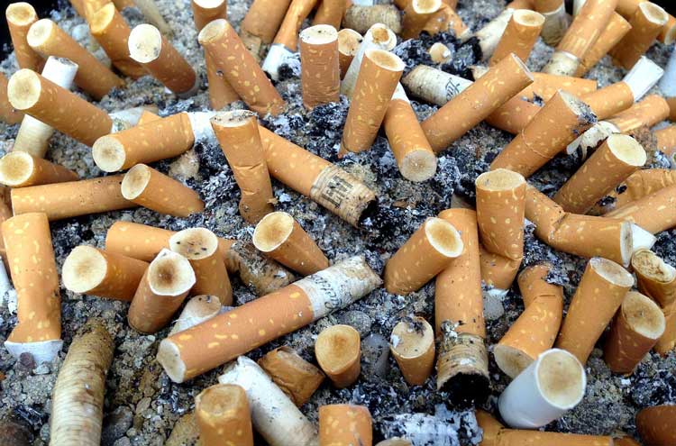 Roma si avvia a riciclare i mozziconi di sigaretta