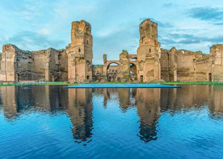 Il grande specchio d'acqua inaugurato alle Terme di Caracalla