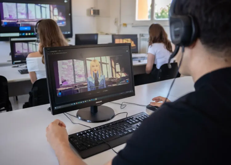 Studenti si preparano alla maturità utilizzando un programma di simulazione basato sull'Intelligenza Artificiale