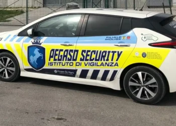Auto di servizio della Pegaso Security Roma