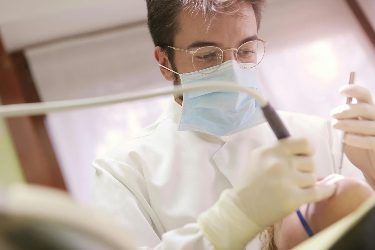 Salute delle gengive: le linee guida internazionali per preservarla