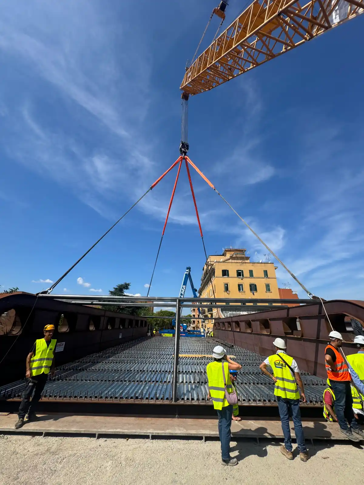 Braccio della Gru utilizzata per la costruzione del ponte