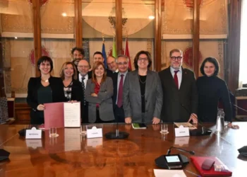 Roma Fast Track Cities HIV - Sindaco Gualtieri firma protocollo Giornata mondiale AIDS