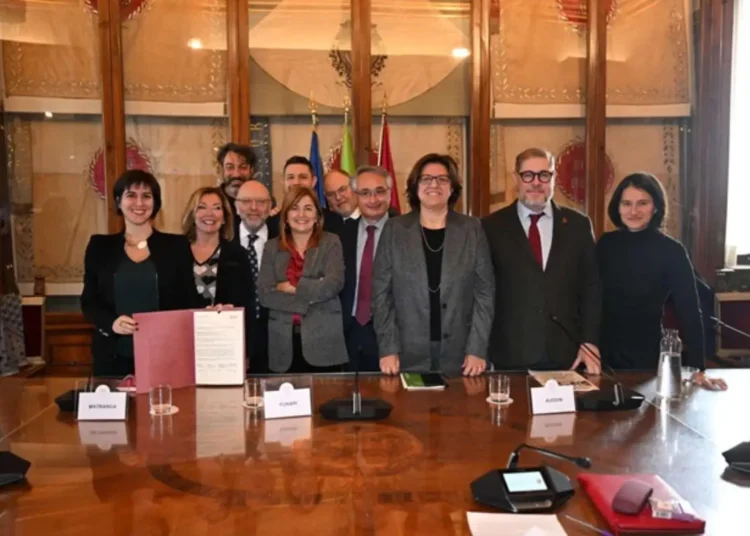 Roma Fast Track Cities HIV - Sindaco Gualtieri firma protocollo Giornata mondiale AIDS