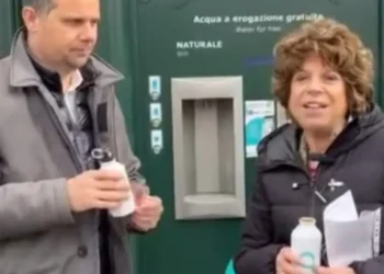 Due nuove Case dell’Acqua sono state inaugurate nel Municipio VII di Roma, nei quartieri Centroni e Romanina, ampliando la rete dei punti di erogazione gratuita di acqua potabile nel quadrante sud-est della Capitale.