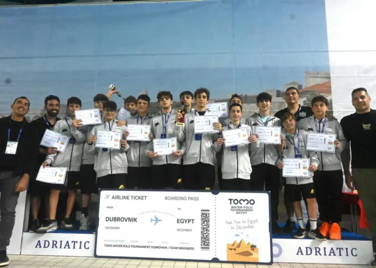 Impresa dell’Onda Forte Under 14: terzo posto al Tomo Tournament di Dubrovnik. Roma protagonista nella pallanuoto giovanile internazionale.