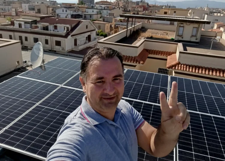 Alessandro, esperto in progettazione e installazione impianti fotovoltaici
