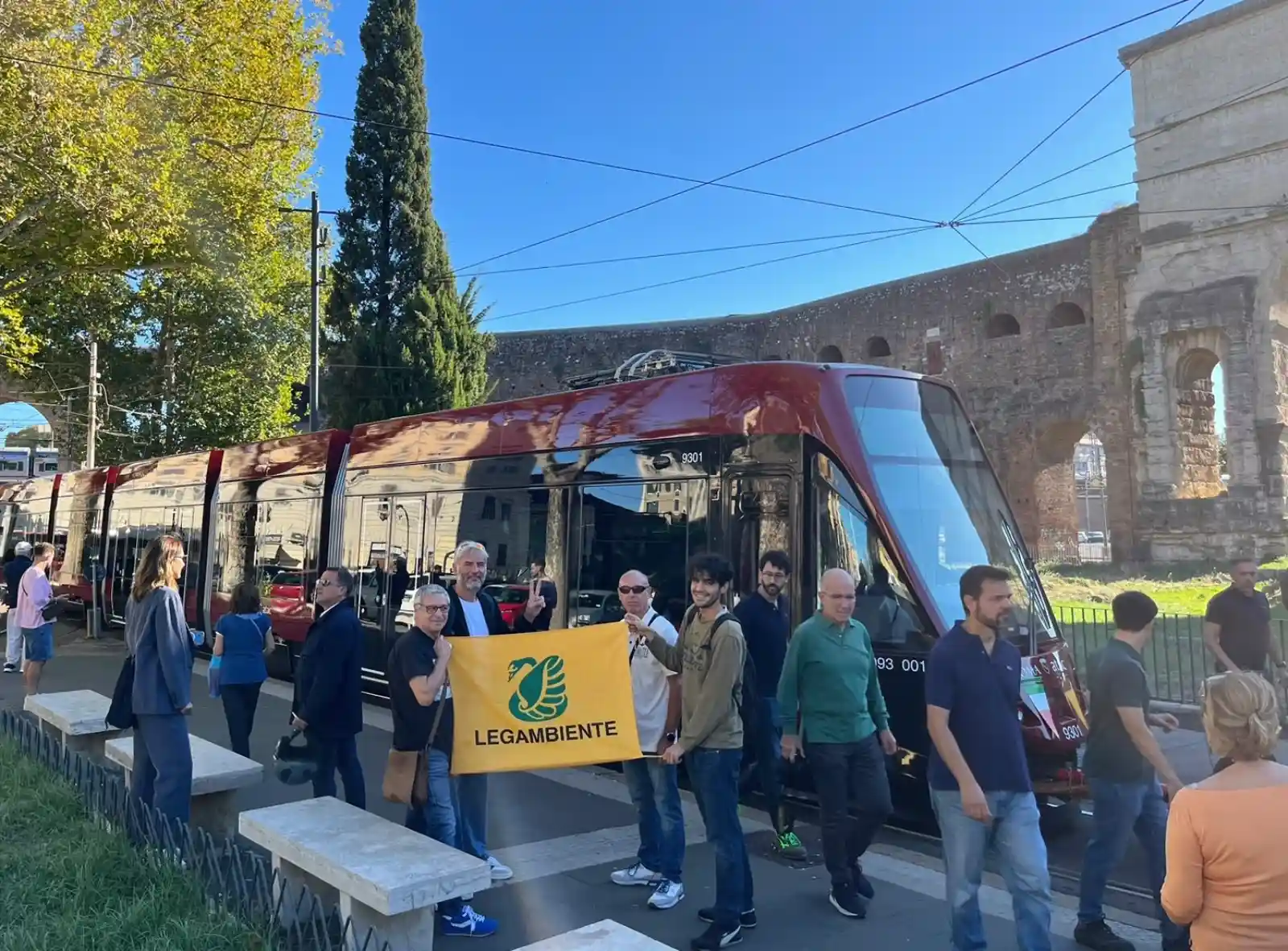 Il nuovo tram di Roma è sui binari: il primo Urbos al collaudo per l’entrata in servizio